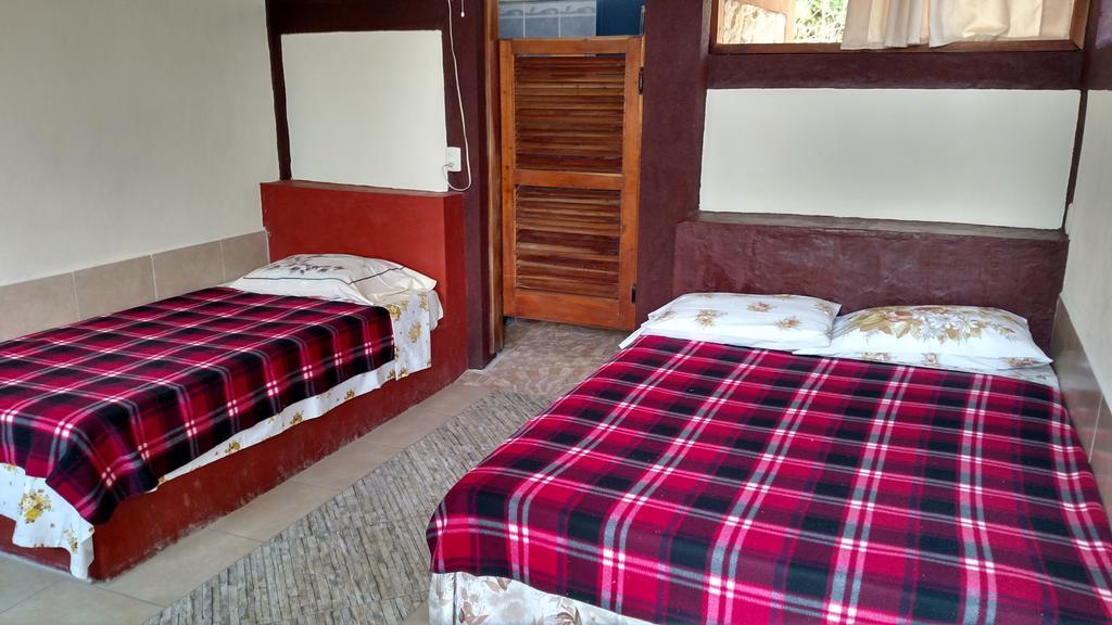 Zapote Tree Inn Flores Luaran gambar